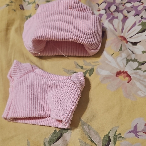 Kids Pink Ribbed Hat and Sweater Set For A Doll Or Labubu - Picture 2 of 2